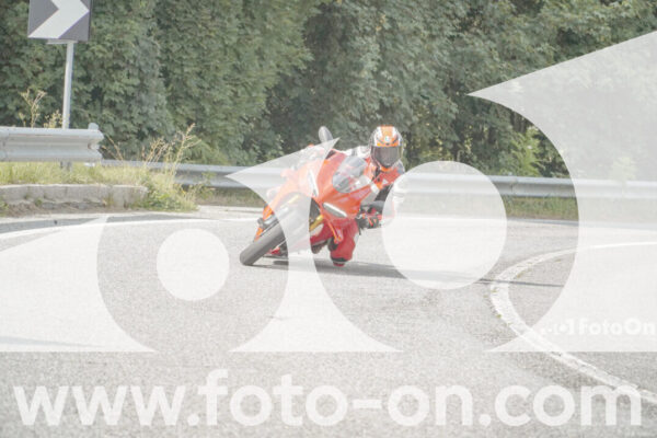 <h1 class="product-title">thumb_FF106367</h1>