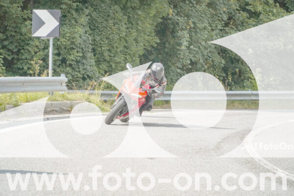 <h1 class="product-title">thumb_FF106373</h1>