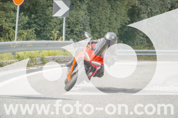 <h1 class="product-title">thumb_FF106375</h1>