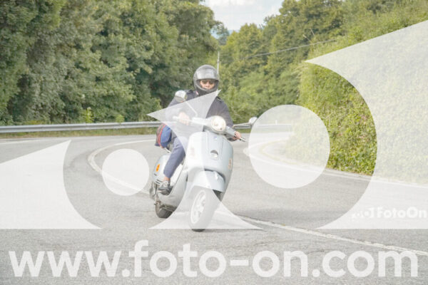 <h1 class="product-title">thumb_FF106410</h1>