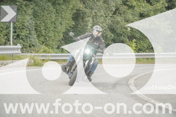 <h1 class="product-title">thumb_FF106413</h1>