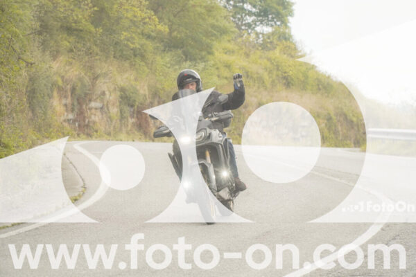 <h1 class="product-title">thumb_FF106421</h1>