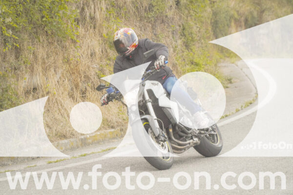 <h1 class="product-title">thumb_FF106428-1</h1>