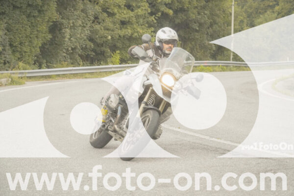 <h1 class="product-title">thumb_FF106454</h1>
