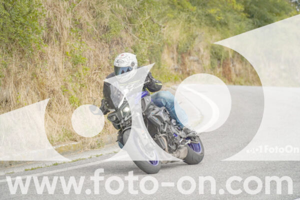 <h1 class="product-title">thumb_FF106455</h1>