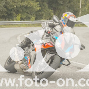 thumb_FF106459-1