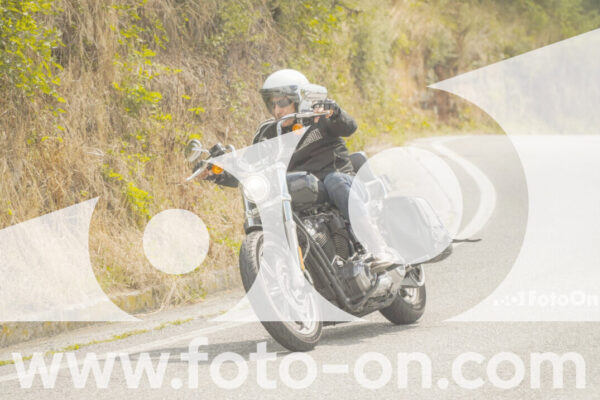 <h1 class="product-title">thumb_FF106466</h1>