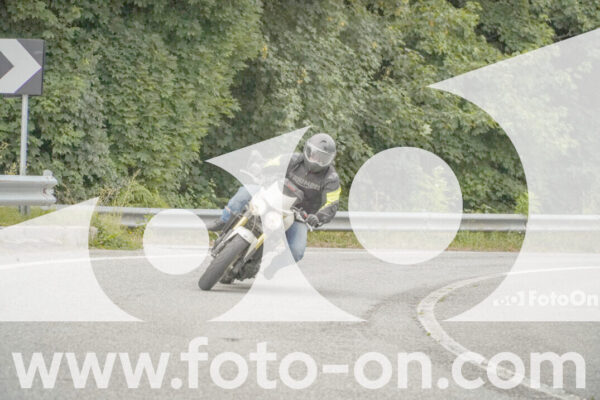 <h1 class="product-title">thumb_FF106473</h1>