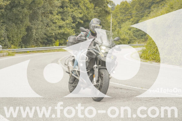 <h1 class="product-title">thumb_FF106501</h1>