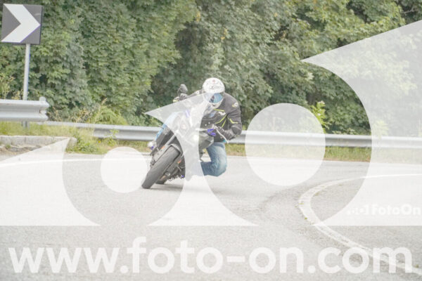 <h1 class="product-title">thumb_FF106503</h1>