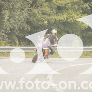 thumb_FF106518-1