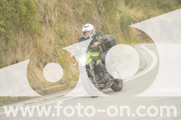 <h1 class="product-title">thumb_FF106530</h1>