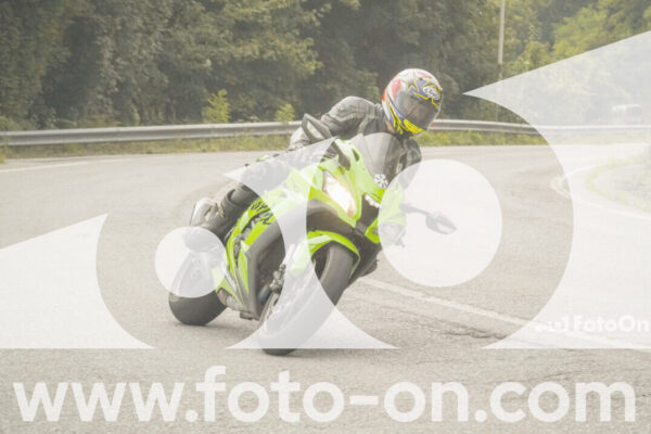 <h1 class="product-title">thumb_FF106533</h1>