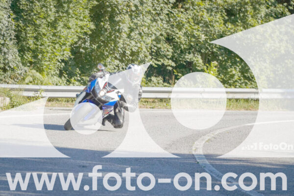 <h1 class="product-title">thumb_FF106577</h1>