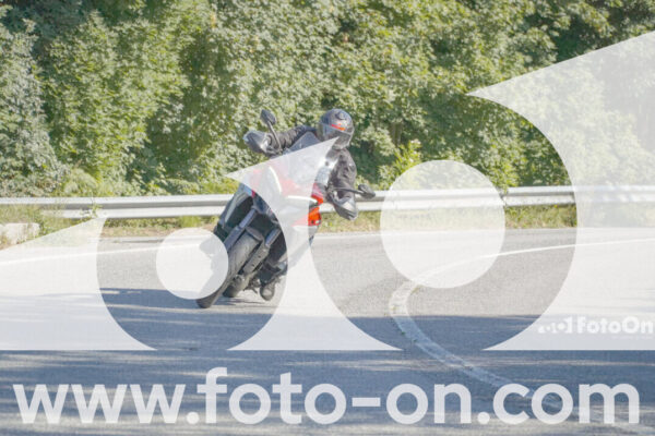 <h1 class="product-title">thumb_FF106642</h1>