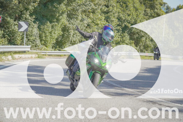 <h1 class="product-title">thumb_FF106664</h1>