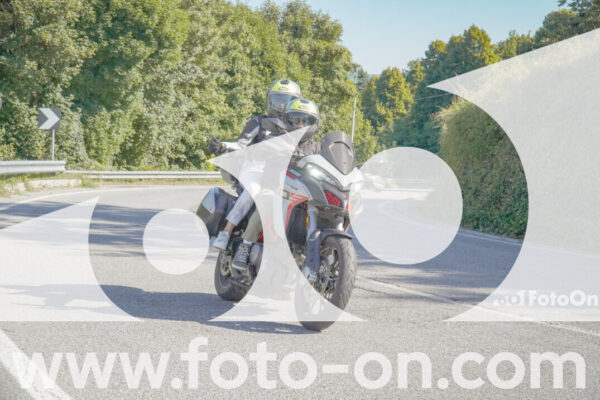 <h1 class="product-title">thumb_FF106671</h1>