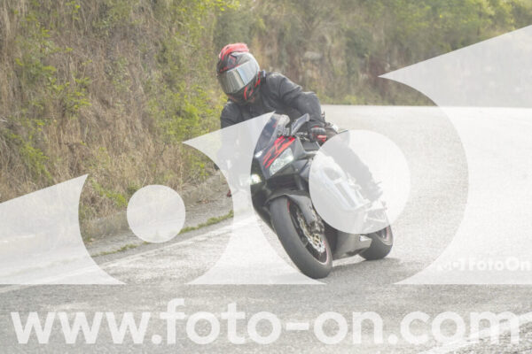 <h1 class="product-title">thumb_FF106683</h1>