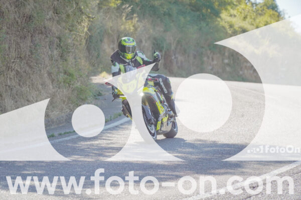 <h1 class="product-title">thumb_FF106686</h1>