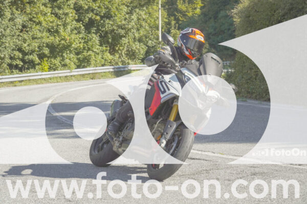 <h1 class="product-title">thumb_FF106695-1</h1>