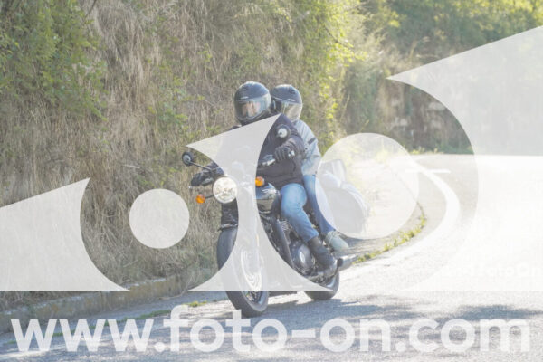 <h1 class="product-title">thumb_FF106704</h1>