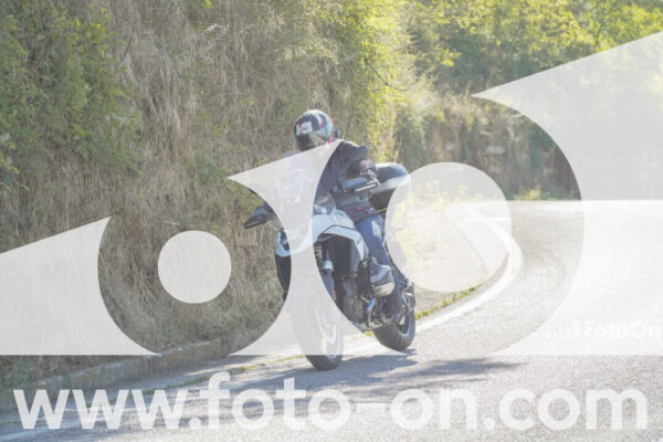 <h1 class="product-title">thumb_FF106782</h1>