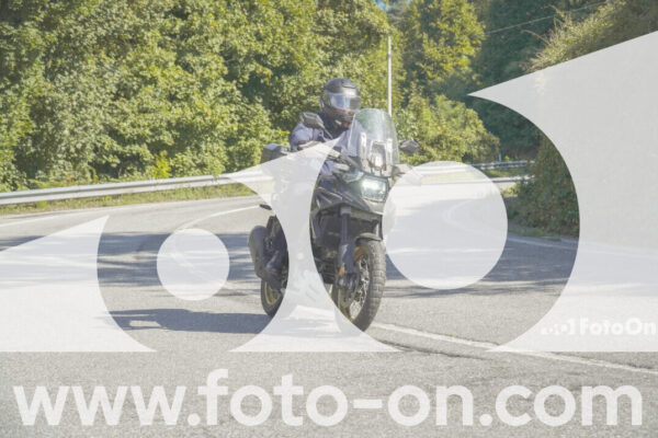 <h1 class="product-title">thumb_FF106830</h1>