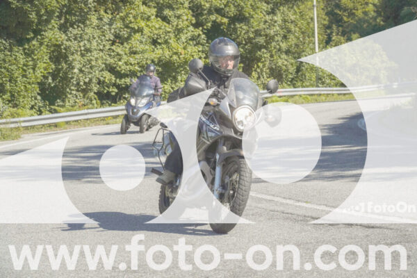 <h1 class="product-title">thumb_FF106851</h1>