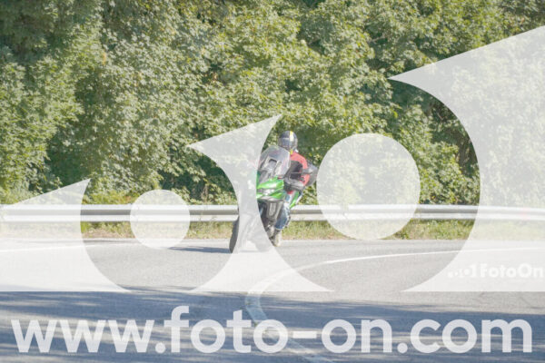 <h1 class="product-title">thumb_FF106908</h1>