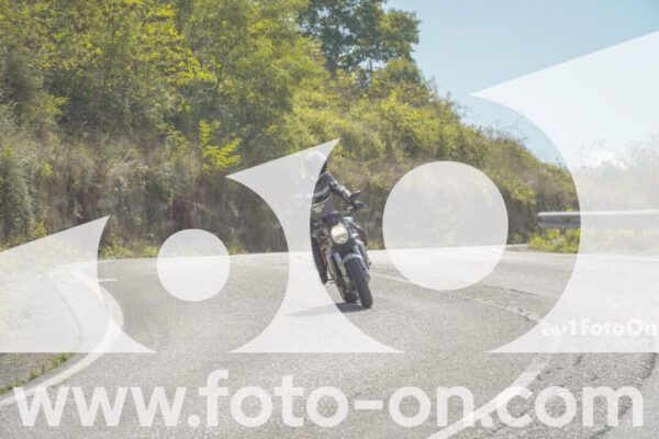 <h1 class="product-title">thumb_FF106925-1</h1>