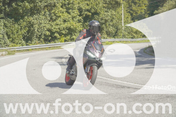 <h1 class="product-title">thumb_FF106962-1</h1>