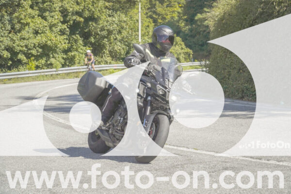 <h1 class="product-title">thumb_FF106970-1</h1>