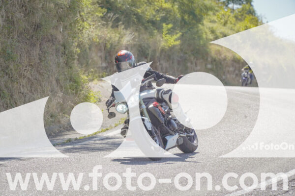 <h1 class="product-title">thumb_FF107036</h1>