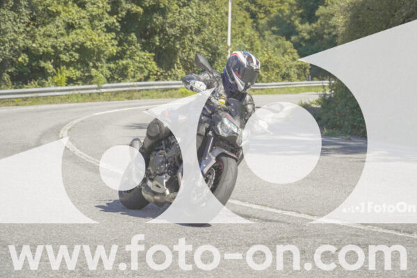 <h1 class="product-title">thumb_FF107053-1</h1>