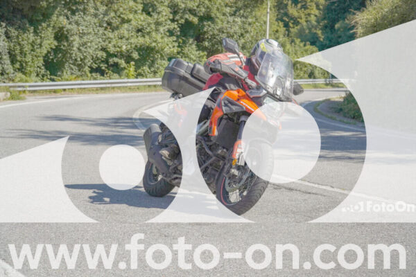 <h1 class="product-title">thumb_FF107080</h1>