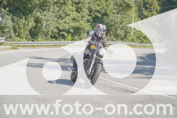 <h1 class="product-title">thumb_FF107104</h1>