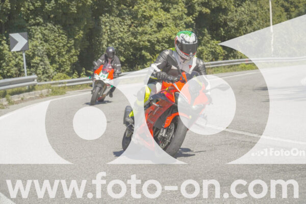 <h1 class="product-title">thumb_FF107122</h1>