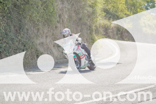 <h1 class="product-title">thumb_FF107129</h1>