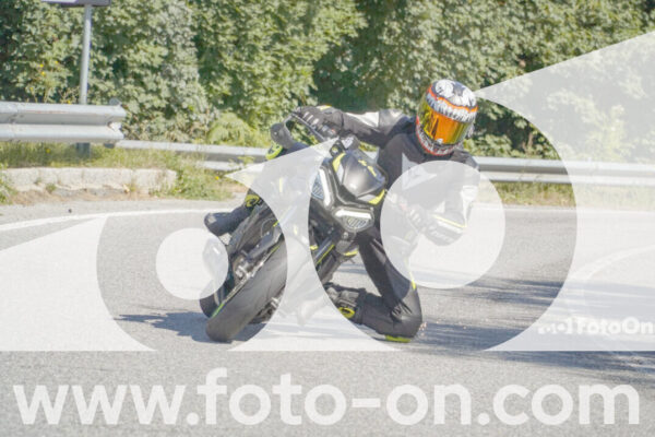 <h1 class="product-title">thumb_FF107152</h1>