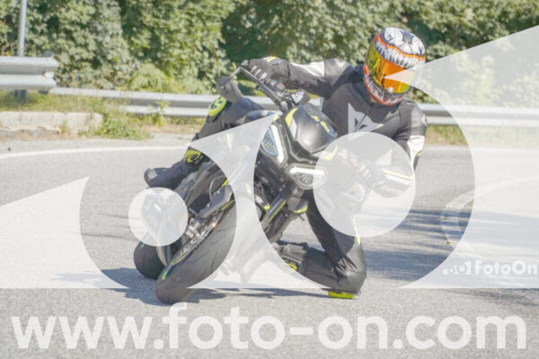 <h1 class="product-title">thumb_FF107153</h1>