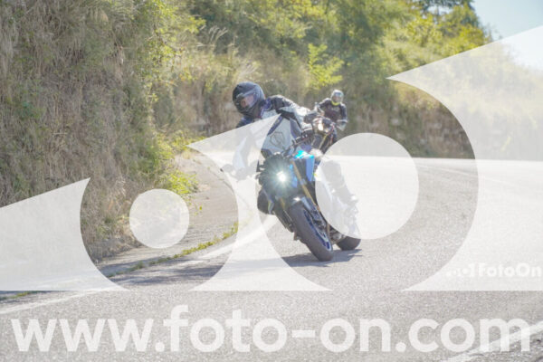<h1 class="product-title">thumb_FF107157</h1>