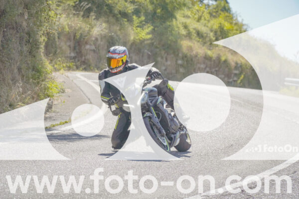<h1 class="product-title">thumb_FF107171</h1>