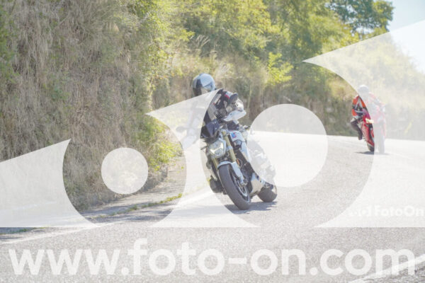 <h1 class="product-title">thumb_FF107180</h1>