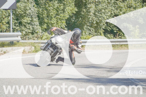 <h1 class="product-title">thumb_FF107186</h1>