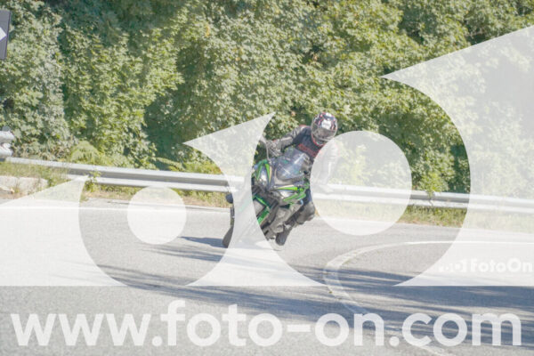 <h1 class="product-title">thumb_FF107208</h1>