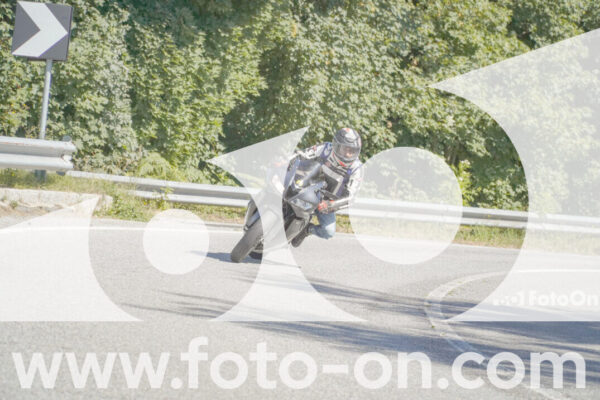 <h1 class="product-title">thumb_FF107213</h1>