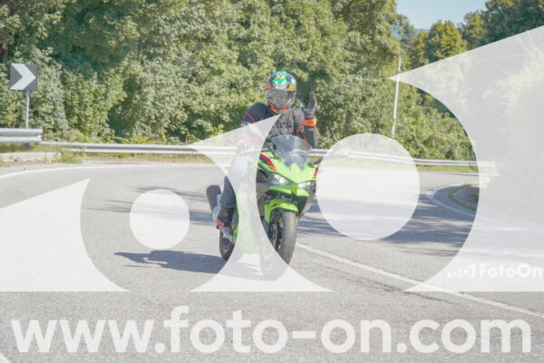 <h1 class="product-title">thumb_FF107221</h1>