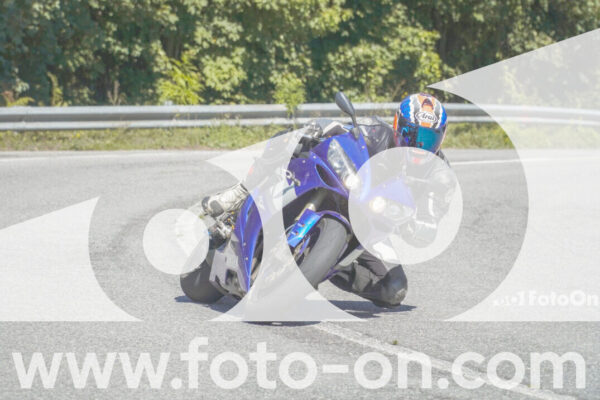 <h1 class="product-title">thumb_FF107224</h1>