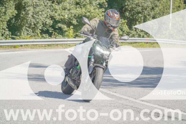 <h1 class="product-title">thumb_FF107235</h1>
