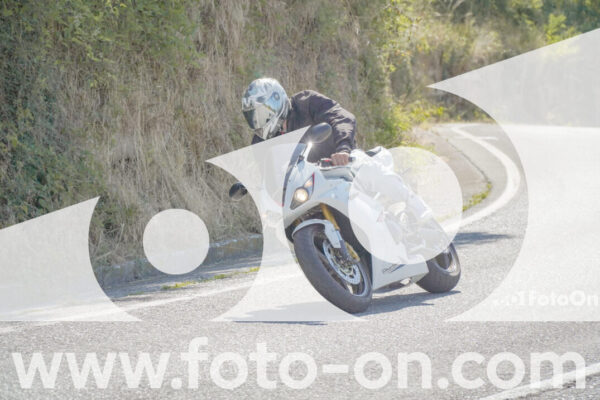 <h1 class="product-title">thumb_FF107246</h1>